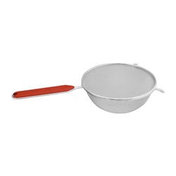 cedník 18 cm plastové držadlo